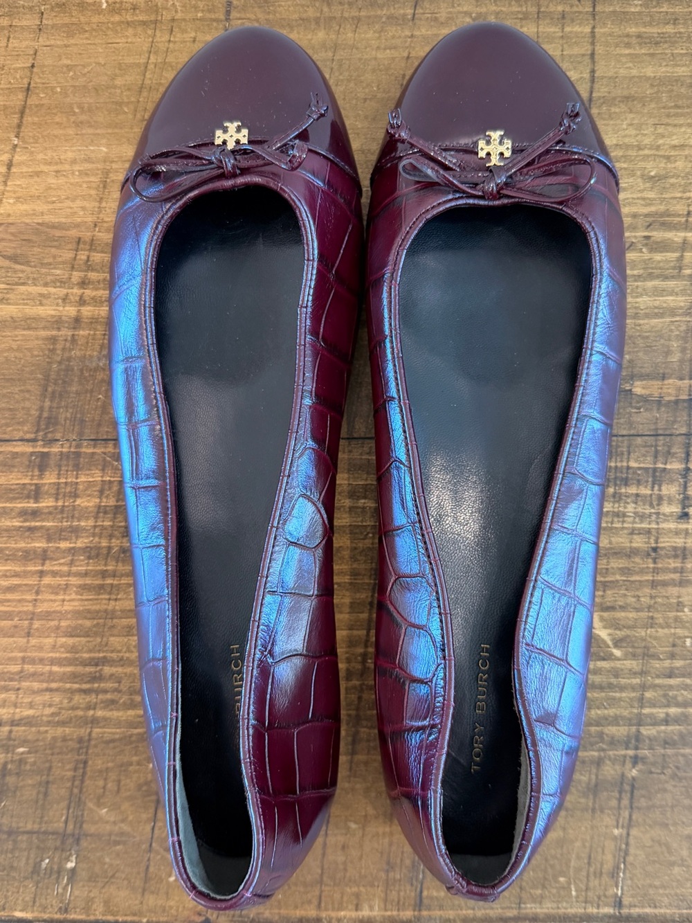NWOT Tory Burch Cap Toe Ballet Flats in Burgundy Croc Embossed Leather sz 10M